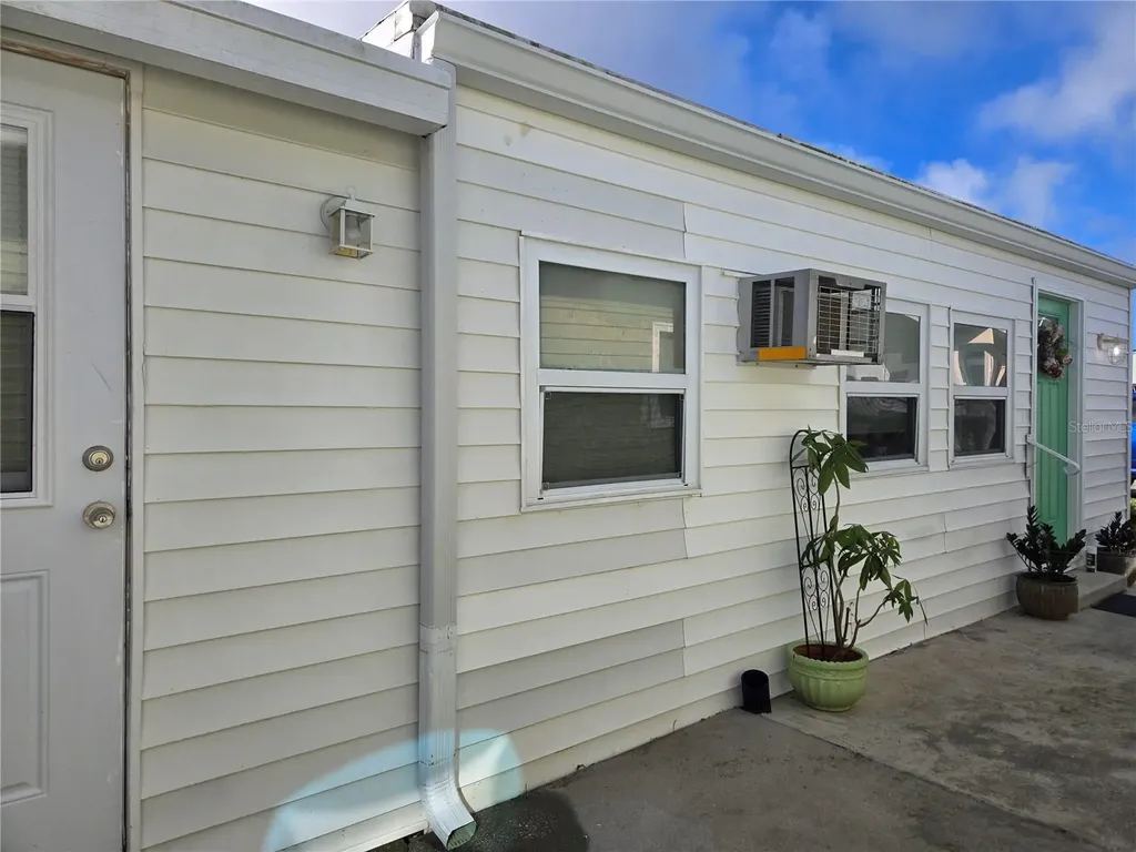 1475 Flamingo Drive Englewood FL 34224