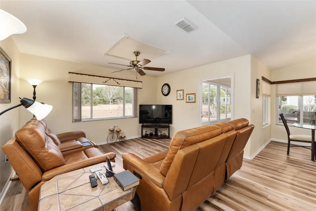 9910 SE 138th Loop Summerfield FL 34491