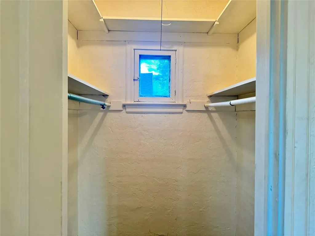 425 E Sessoms Avenue Lake Wales FL 33853