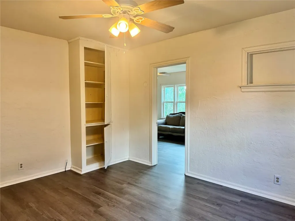 425 E Sessoms Avenue Lake Wales FL 33853