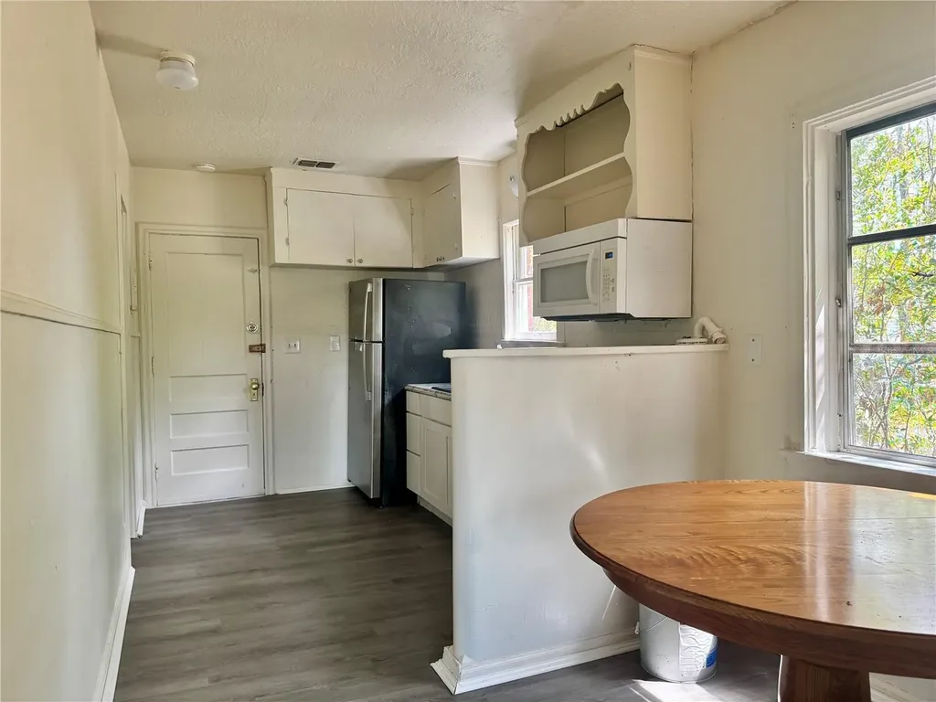 425 E Sessoms Avenue Lake Wales FL 33853