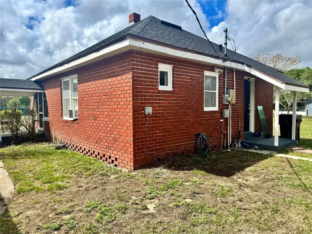 425 E Sessoms Avenue Lake Wales FL 33853