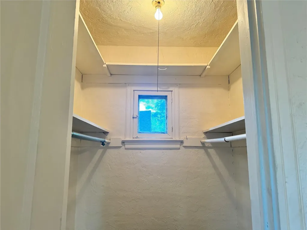 425 E Sessoms Avenue Lake Wales FL 33853