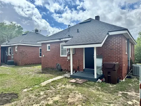425 E Sessoms Avenue Lake Wales FL 33853