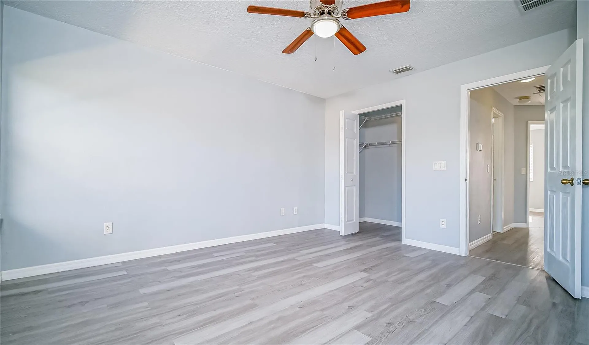 1288 S Beach Circle Kissimmee FL 34746