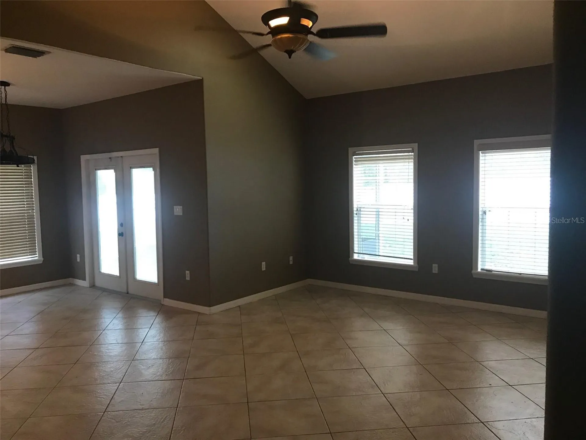 1518 Salem Drive Orlando FL 32807