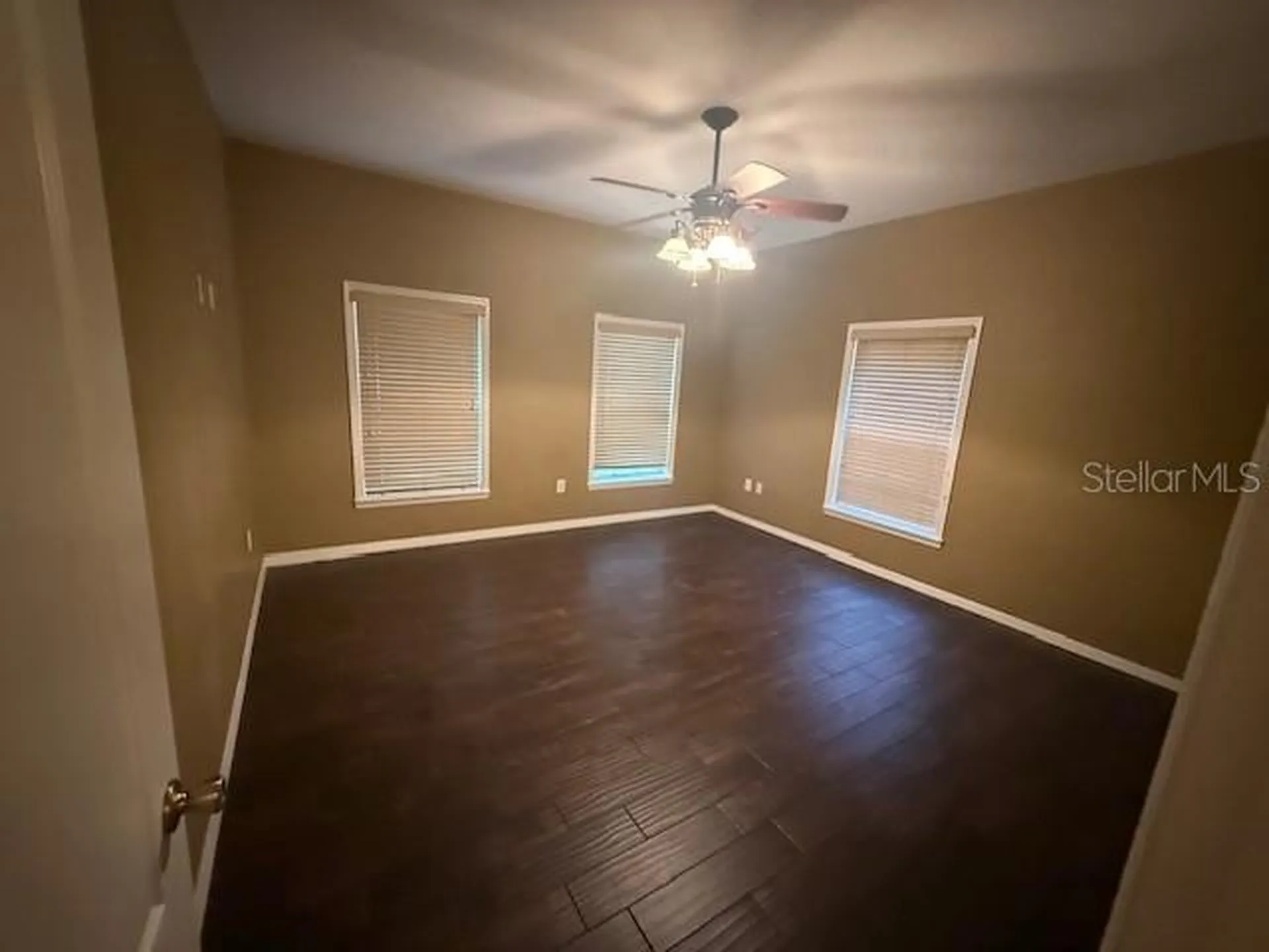 1518 Salem Drive Orlando FL 32807