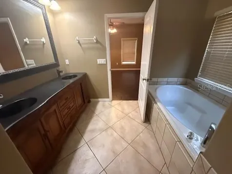 1518 Salem Drive Orlando FL 32807