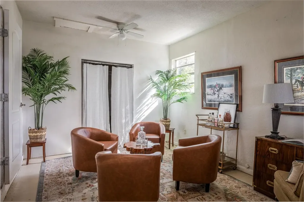 16325 SE 134th Court Weirsdale FL 32195