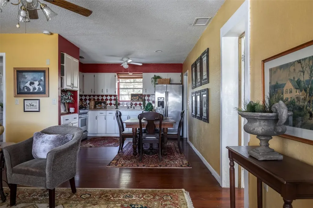 16325 SE 134th Court Weirsdale FL 32195