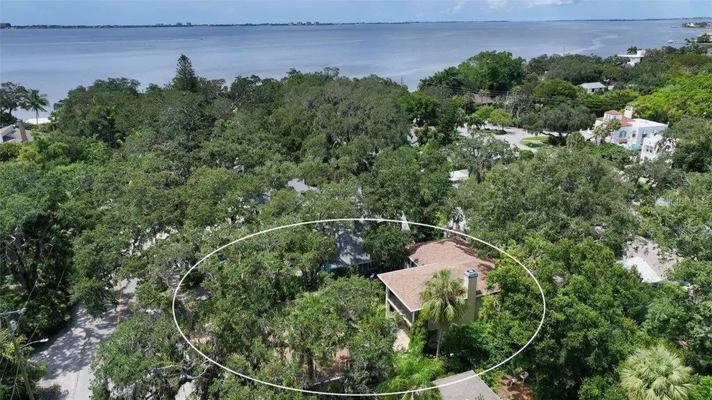 875 Indian Beach Drive Sarasota FL 34234