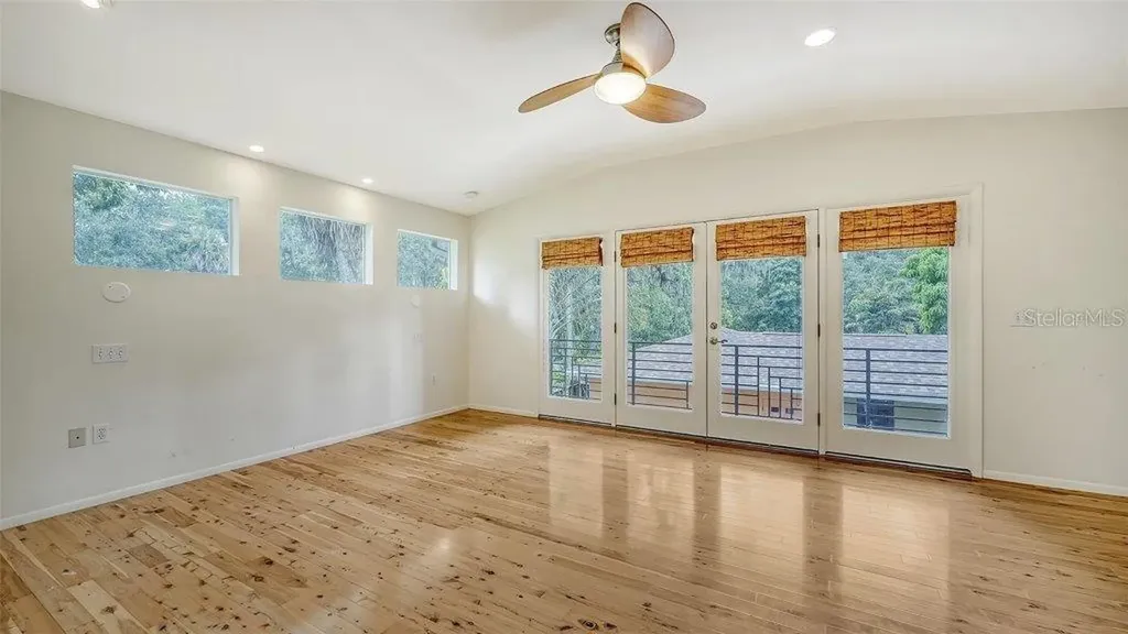 875 Indian Beach Drive Sarasota FL 34234
