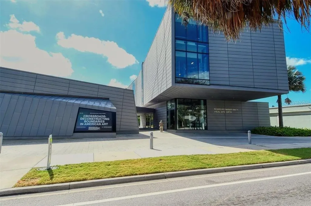 875 Indian Beach Drive Sarasota FL 34234
