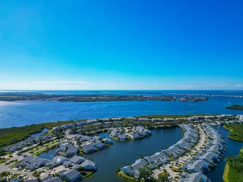 1216 Spoonbill Landings Circle Bradenton FL 34209