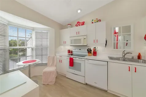 1216 Spoonbill Landings Circle Bradenton FL 34209