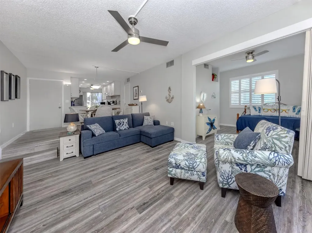1555 Tarpon Center Drive Venice FL 34285