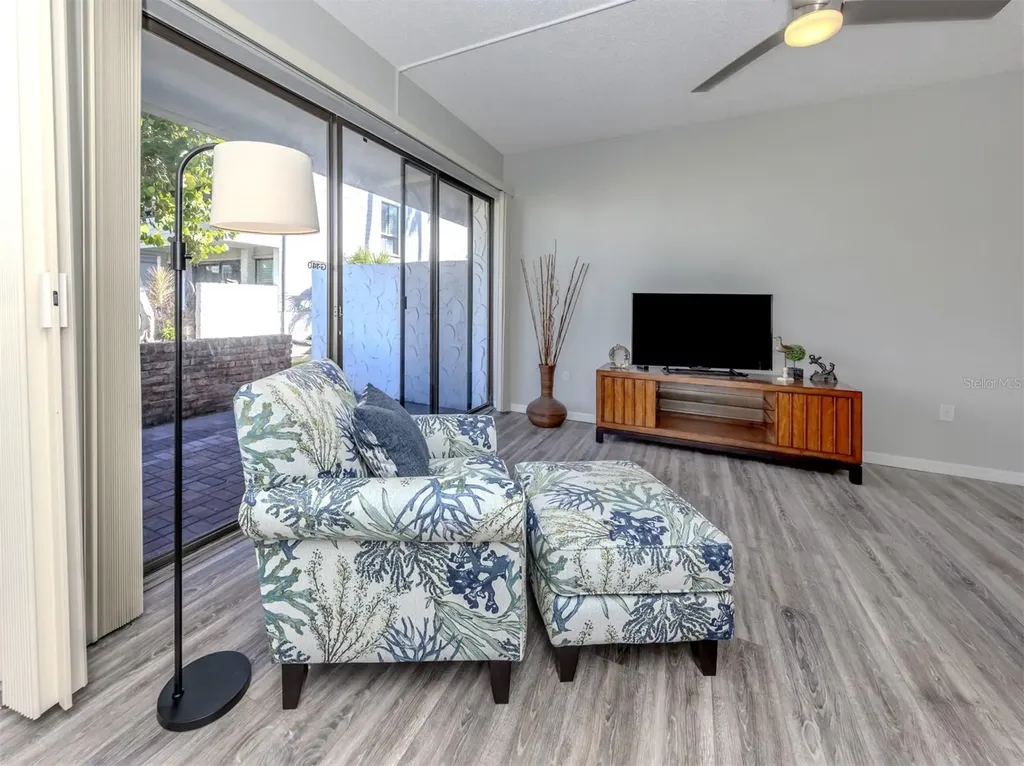 1555 Tarpon Center Drive Venice FL 34285