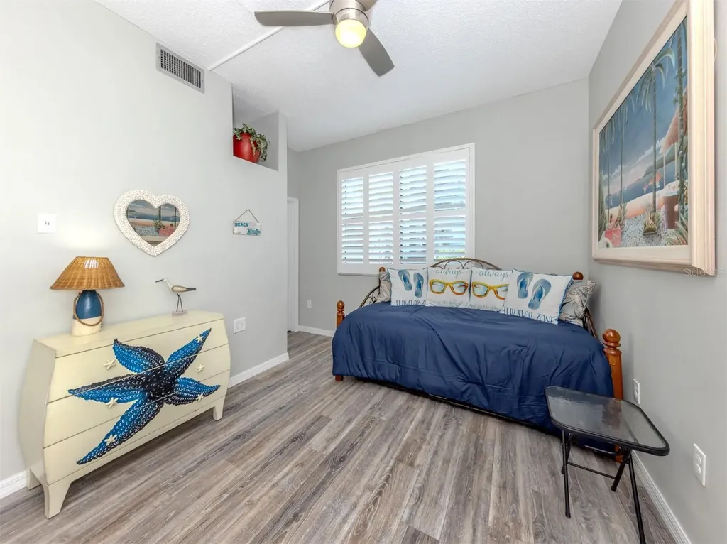 1555 Tarpon Center Drive Venice FL 34285