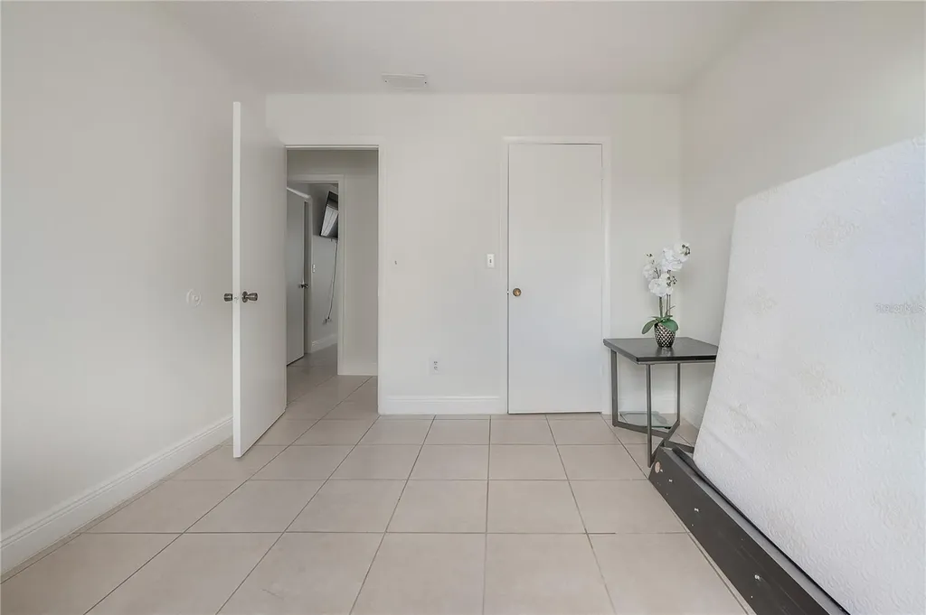 7210 N Manhattan Avenue Tampa FL 33614