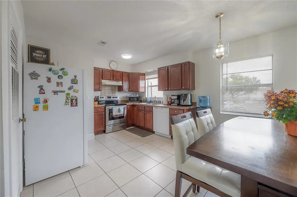 7210 N Manhattan Avenue Tampa FL 33614
