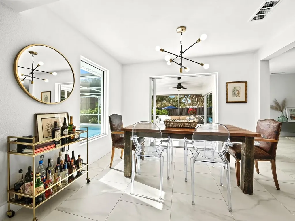 5341 Siesta Court Sarasota FL 34242