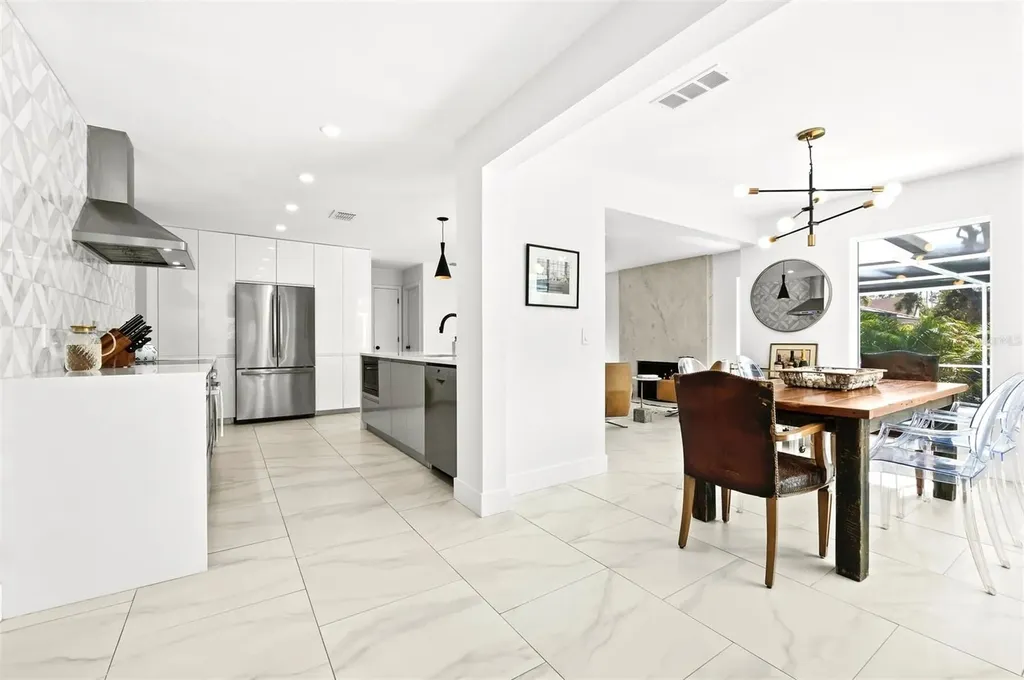 5341 Siesta Court Sarasota FL 34242