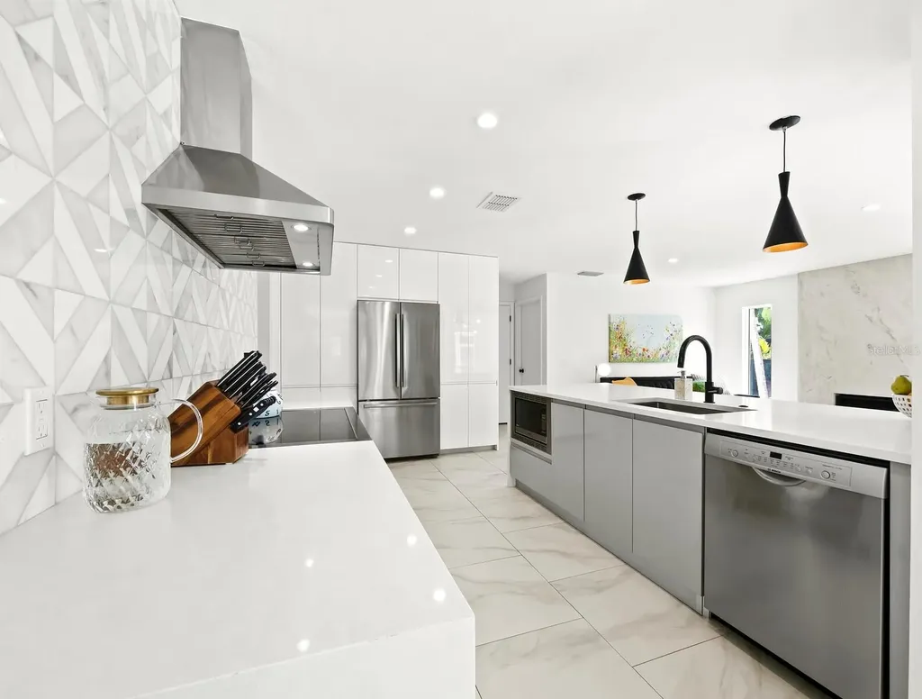 5341 Siesta Court Sarasota FL 34242
