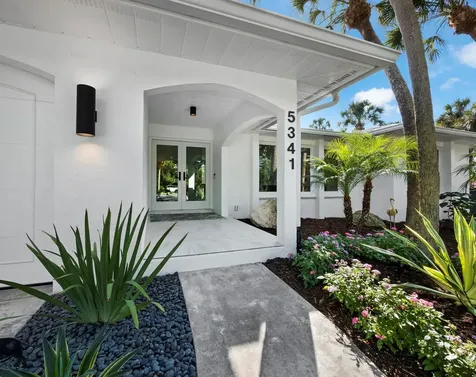 5341 Siesta Court Sarasota FL 34242