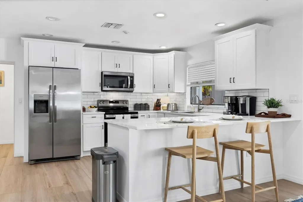 445 Reid Street Sarasota FL 34242