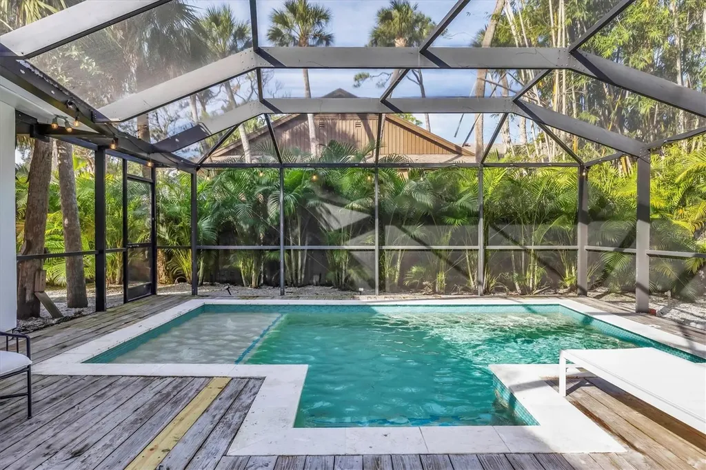 445 Reid Street Sarasota FL 34242