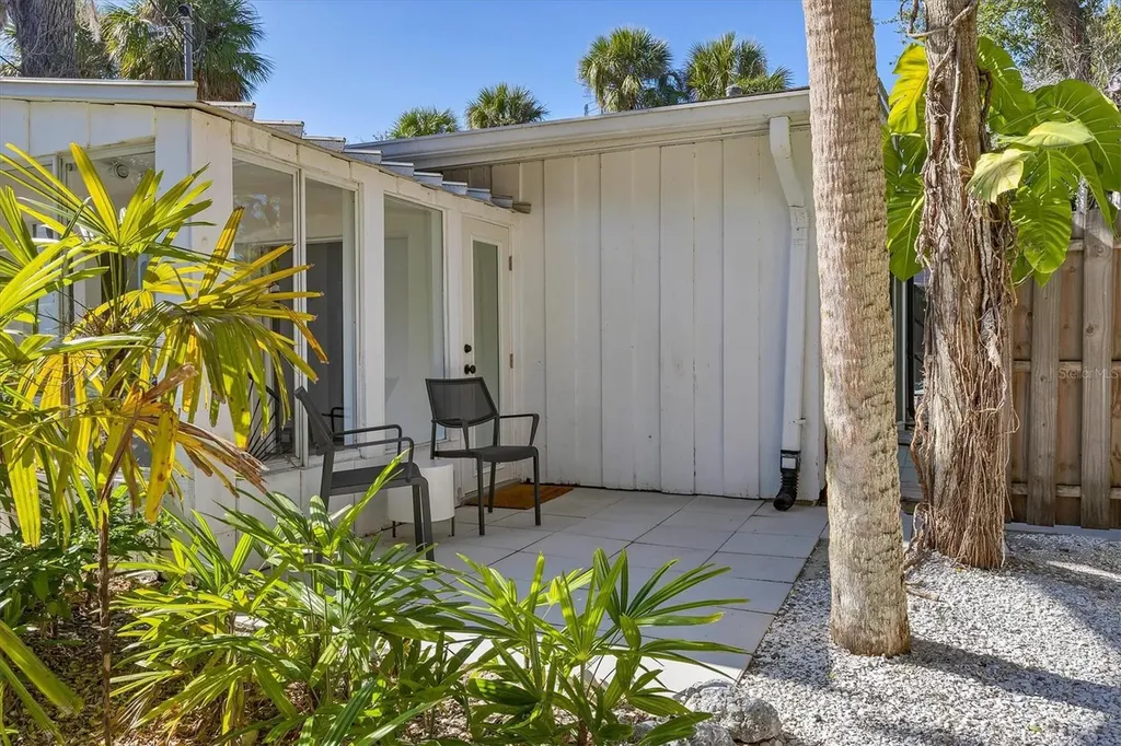 445 Reid Street Sarasota FL 34242