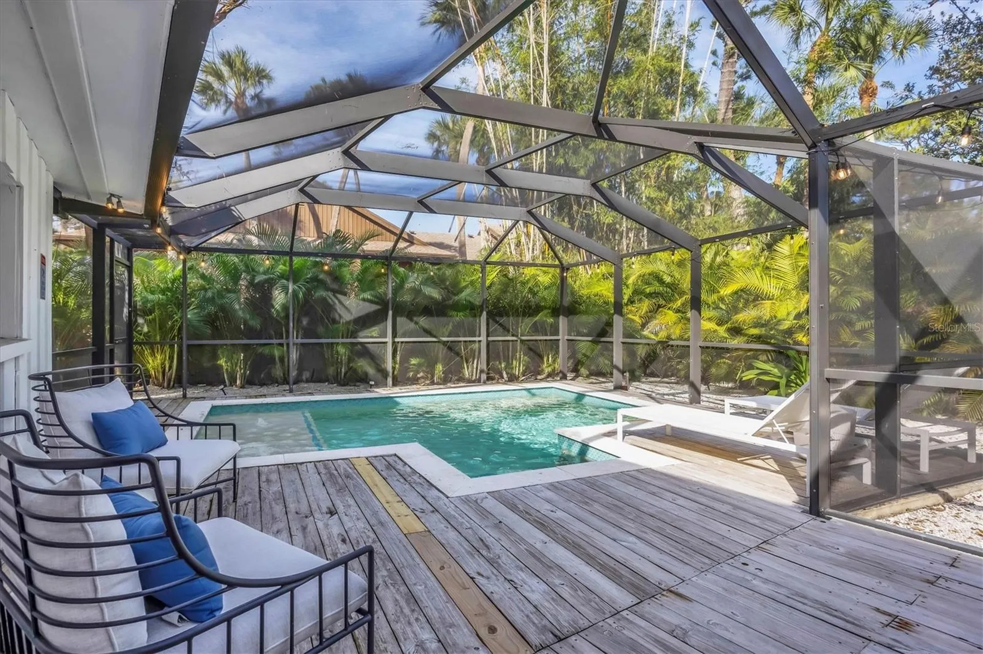 445 Reid Street Sarasota FL 34242
