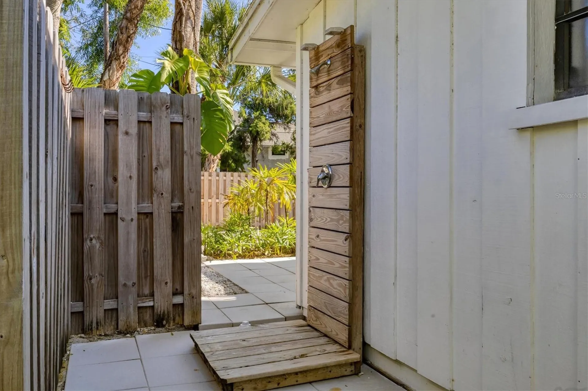 445 Reid Street Sarasota FL 34242