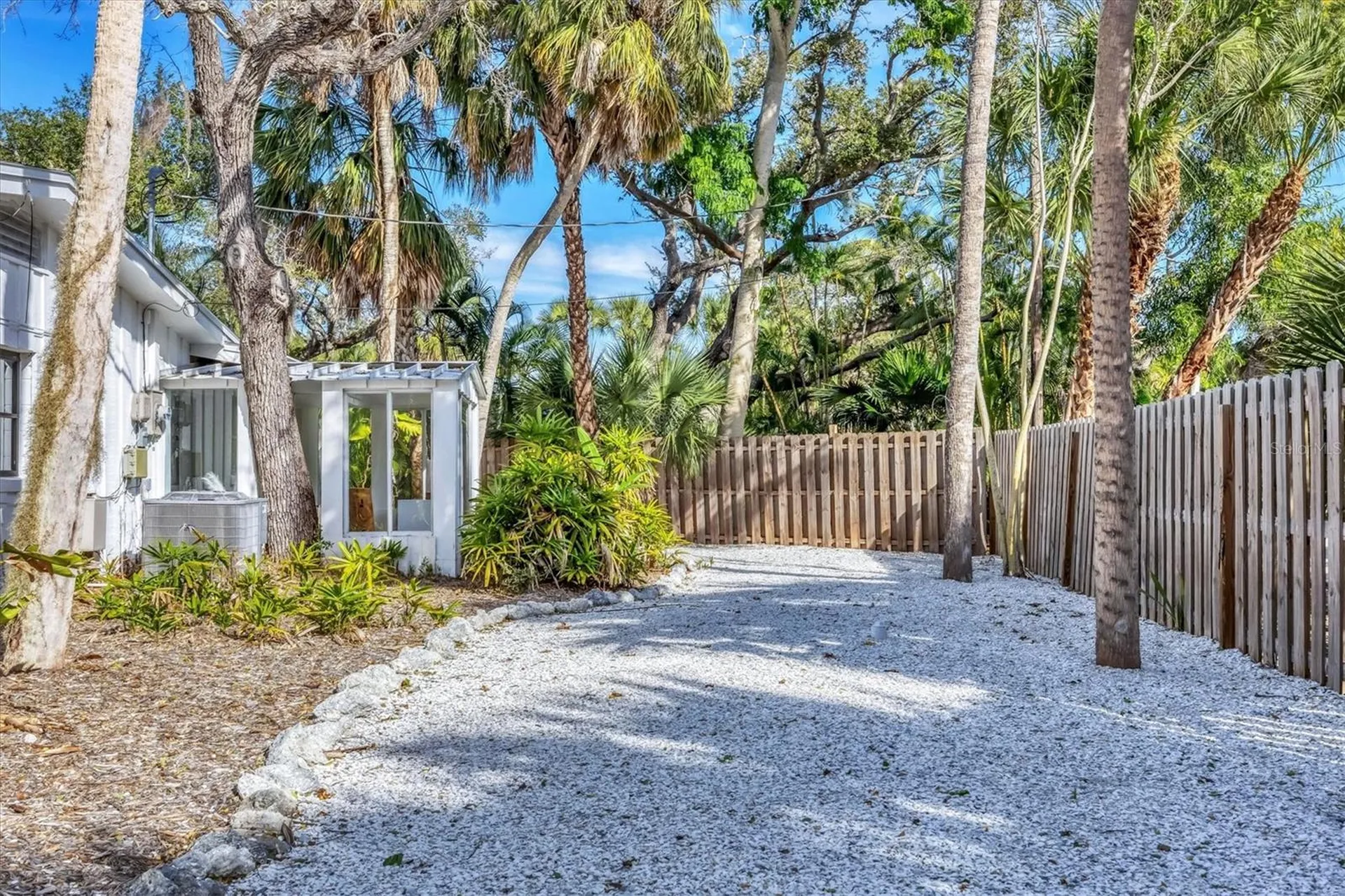 445 Reid Street Sarasota FL 34242