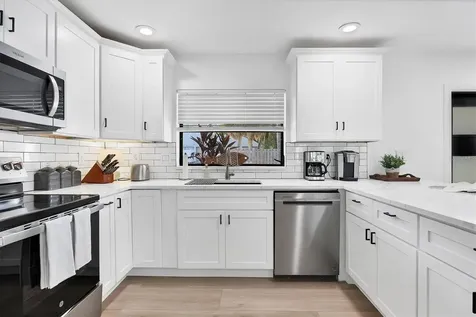 445 Reid Street Sarasota FL 34242