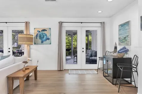 445 Reid Street Sarasota FL 34242