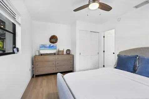 445 Reid Street Sarasota FL 34242