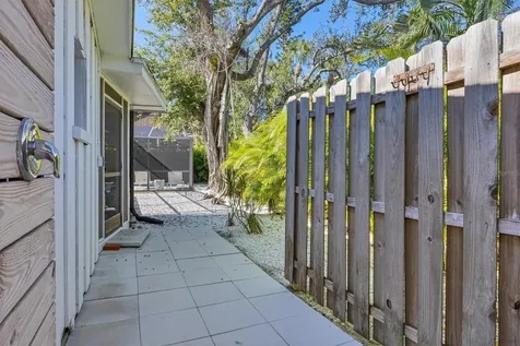 445 Reid Street Sarasota FL 34242