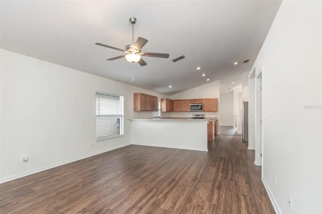 174 Dakota Avenue Groveland FL 34736