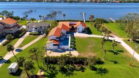 1819 Chadwick Road Englewood FL 34223