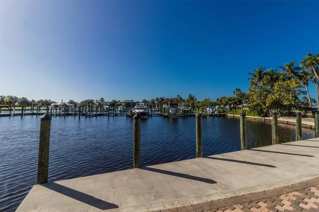 4661 Grassy Point Boulevard Port Charlotte FL 33952