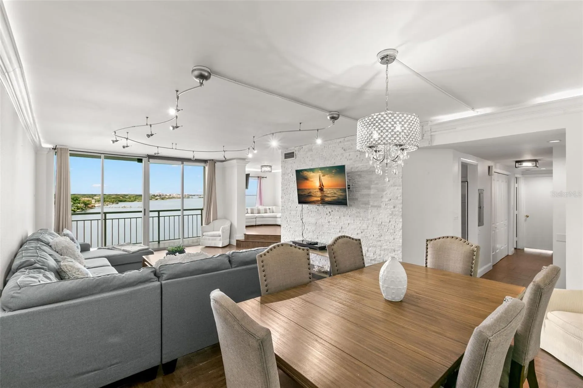 100 Pierce Street Clearwater FL 33756
