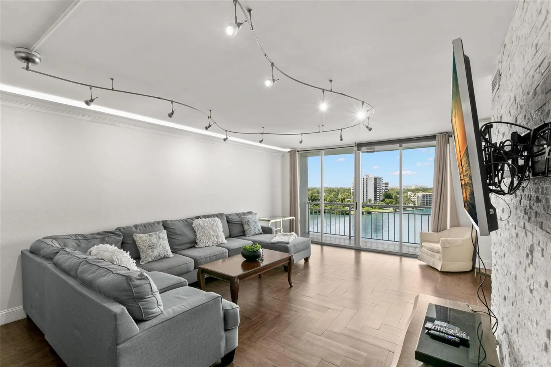 100 Pierce Street Clearwater FL 33756