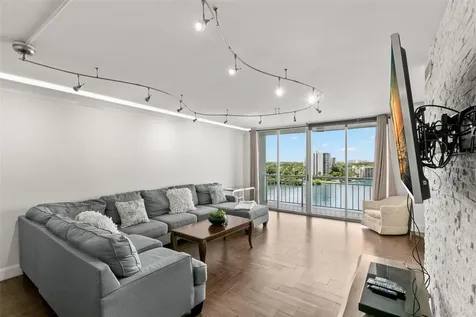 100 Pierce Street Clearwater FL 33756