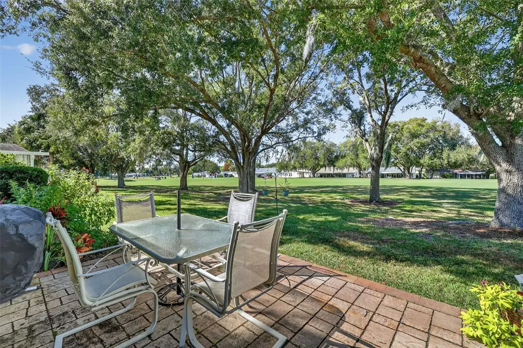 931 Oleander Street Lady Lake FL 32159