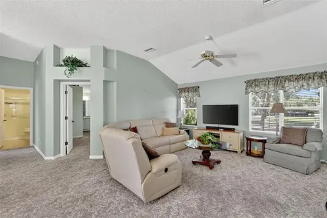 931 Oleander Street Lady Lake FL 32159