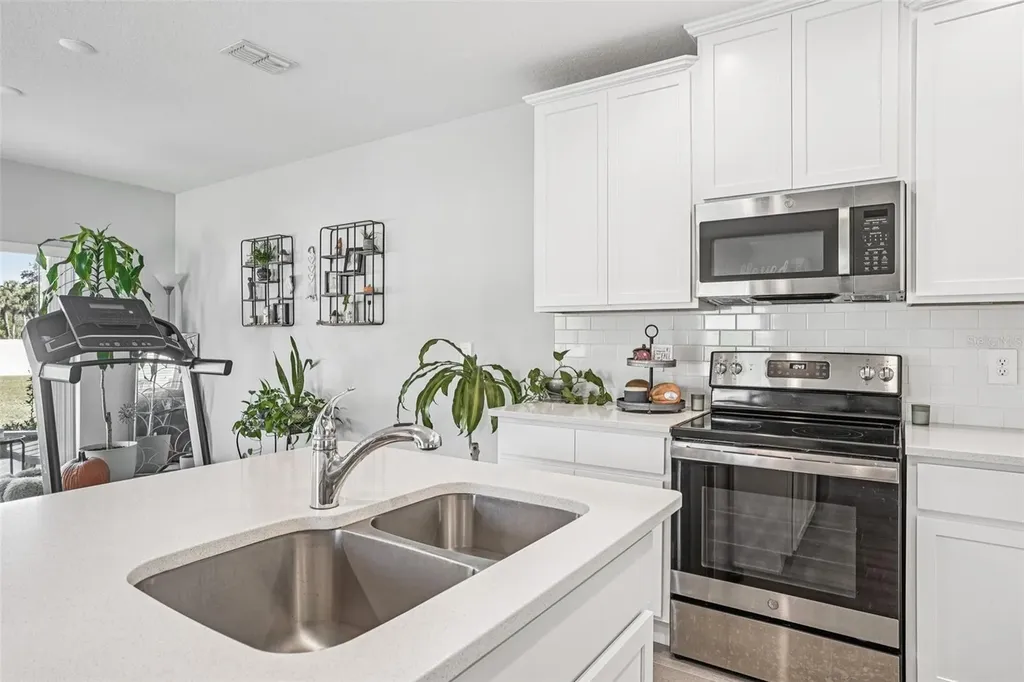 2386 Prickly Pear Way Sanford FL 32771