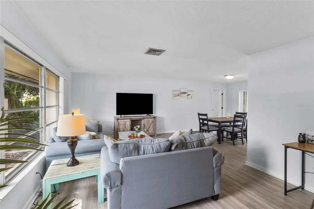 433 Whitfield Avenue Sarasota FL 34243