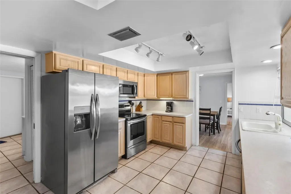 433 Whitfield Avenue Sarasota FL 34243