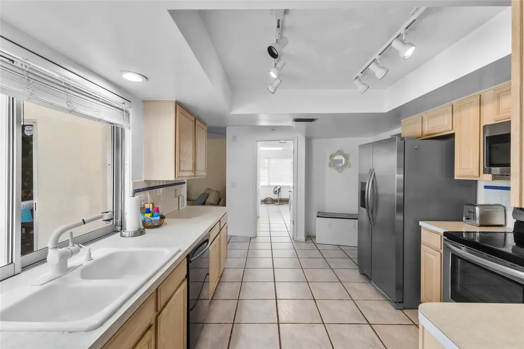 433 Whitfield Avenue Sarasota FL 34243